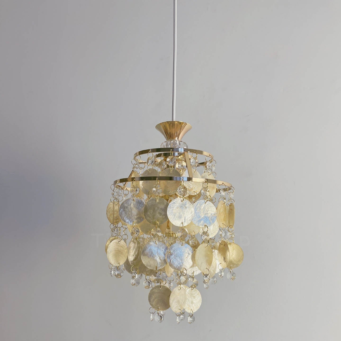 Traditional French Provincial Golden Shell Crystal Beads Round 1-light Pendant Light for Living Room