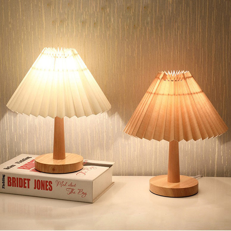 Vintage Pleated Umbrella-shaped LED Table Lamp Lumendat
