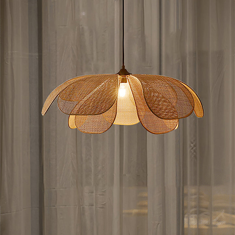 Traditional Japanese Rattan Weaving Petal Shape 1-light Pendant for Living Room
