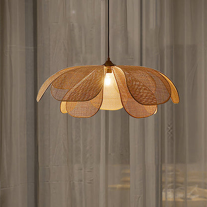 Traditional Japanese Rattan Weaving Petal Shape 1-light Pendant for Living Room