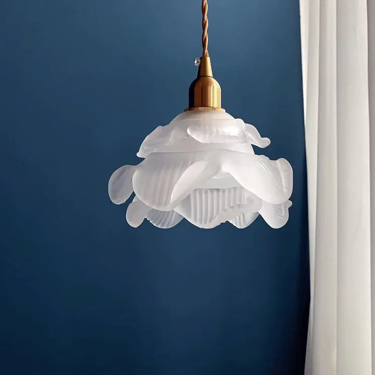 French Vintage Petal Glass 1-light LED Pendant Light Lumendat