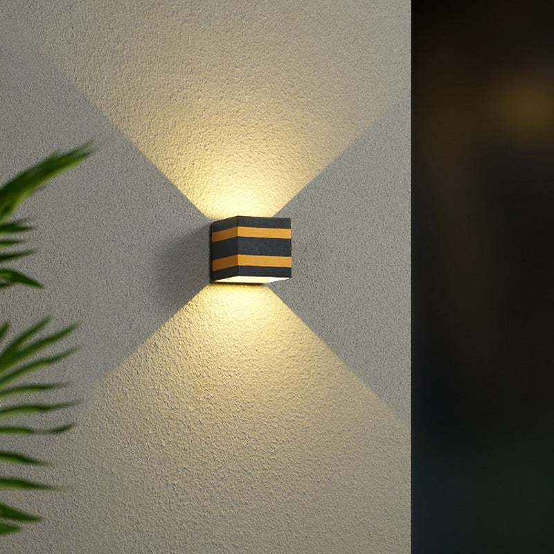 Outdoor Minimalist Square Cube Aluminum Waterproof LED Wall Sconce Lamp Lumendat