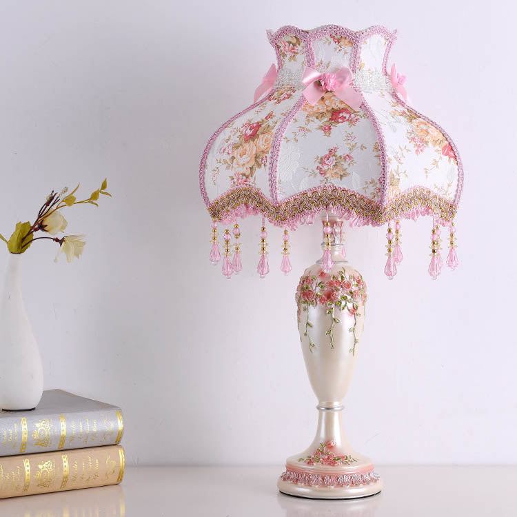 European Romantic Fabric Tassel 1-Light Table Lamp Lumendat