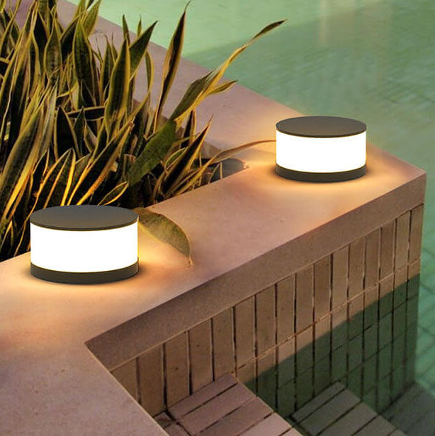 Modern Minimalist Solar Outdoor Round Column Post Head LED Waterproof Landscape Light for Garden Lumendat