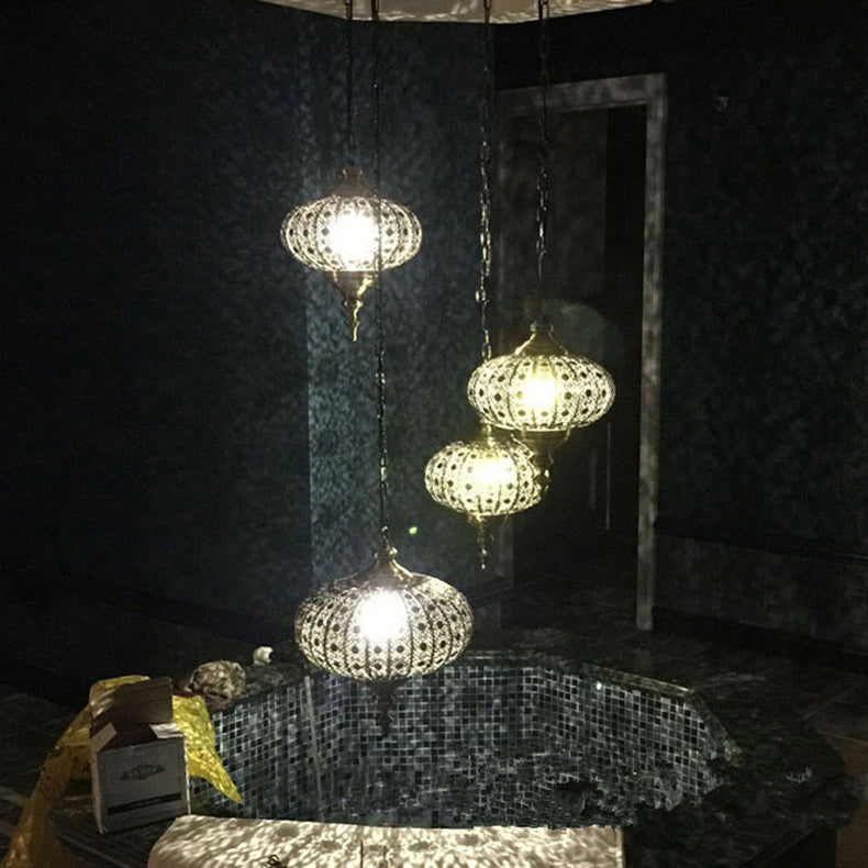 Traditional Colonial Lantern Iron 1-light Pendant Light for Living Room