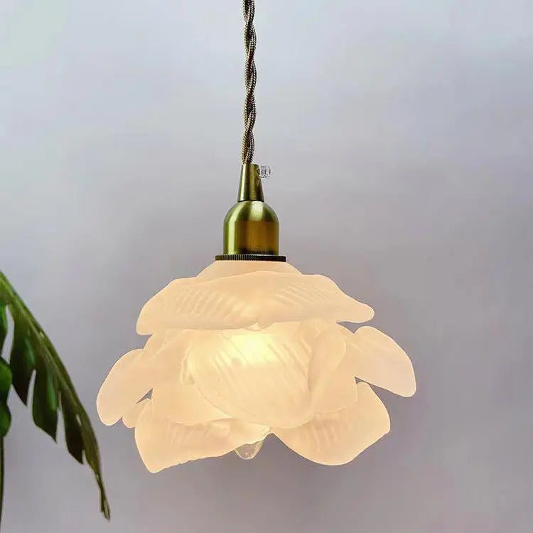 French Vintage Petal Glass 1-light LED Pendant Light Lumendat