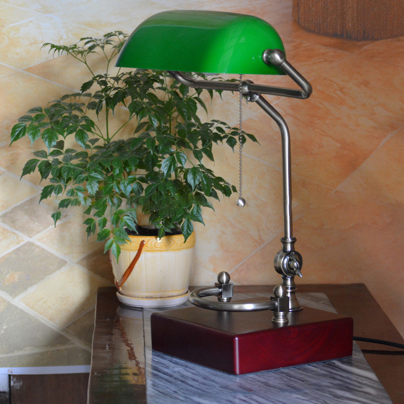 Traditional Vintage Square Green Shade Glass Solid Wood Iron 1-Light Table Lamp For Living Room Lumendat
