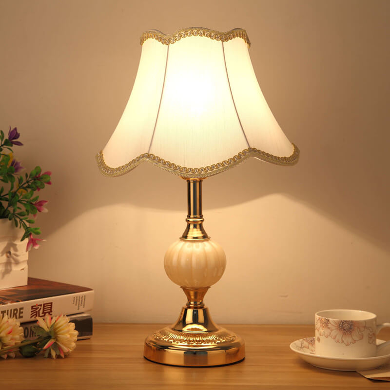 Nordic Vintage Floral Glass Fabric 1-Light Table Lamp Lumendat