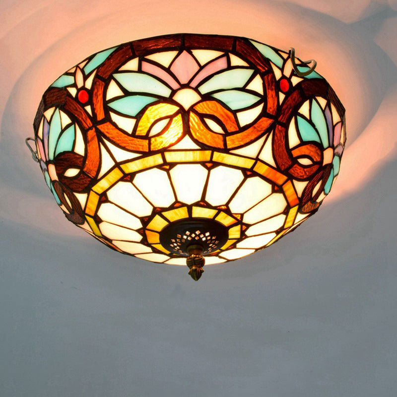Traditional Tiffany Dome Iron Glass 2-light Flush Mount Light for Living Room