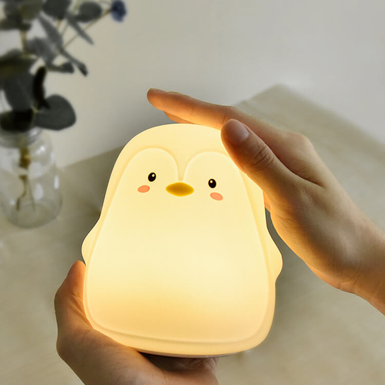 Lumendat Cartoon Penguin Silicone USB LED Kids Night Light Table Lamp Lumendat