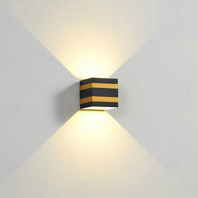 Outdoor Minimalist Square Cube Aluminum Waterproof LED Wall Sconce Lamp Lumendat