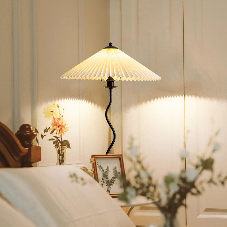 Vintage Fabric Pleated Shade 1-Light Standing Floor Lamp Lumendat