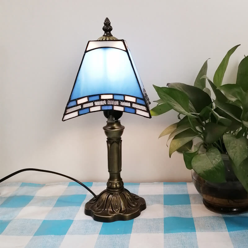 European Vintage Tiffany Square Stained Glass Iron 1-Light Table Lamp Lumendat