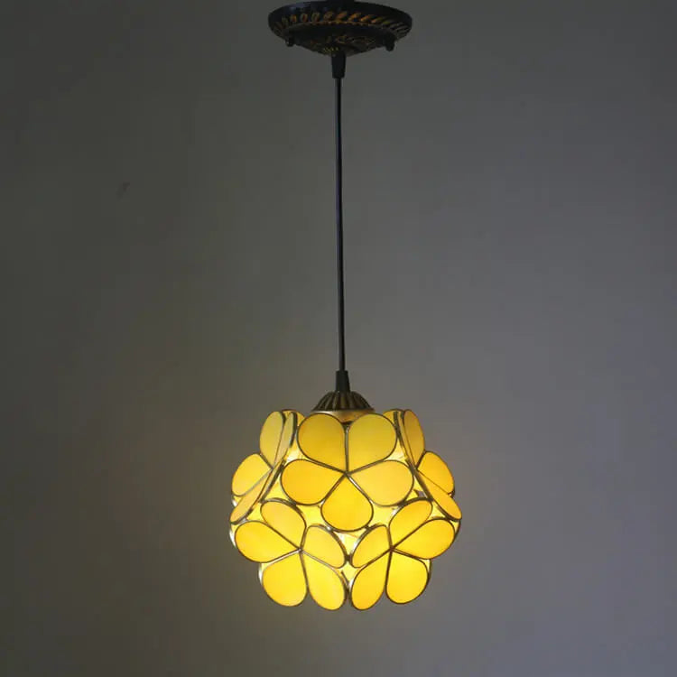 Vintage Stained Glass Petal 1-light Pendant Light Lumendat