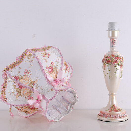 European Romantic Fabric Tassel 1-Light Table Lamp Lumendat