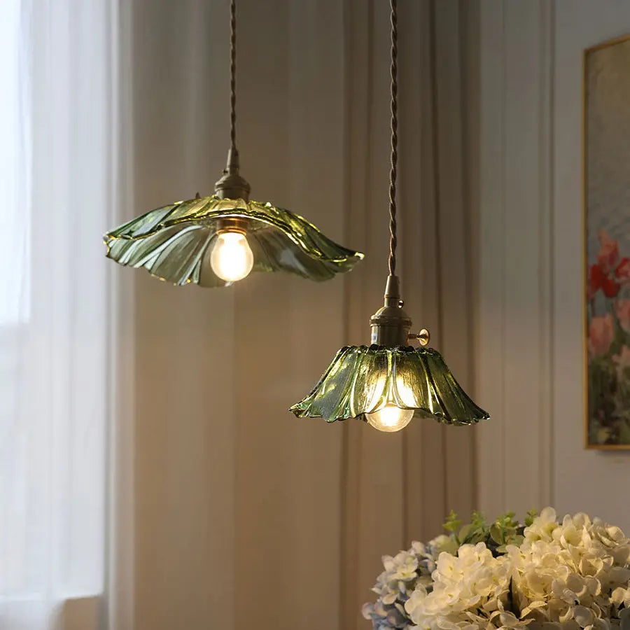 Modern Art Deco Sunflower Copper Glass 1-light Pendant Light for Living Room Lumendat