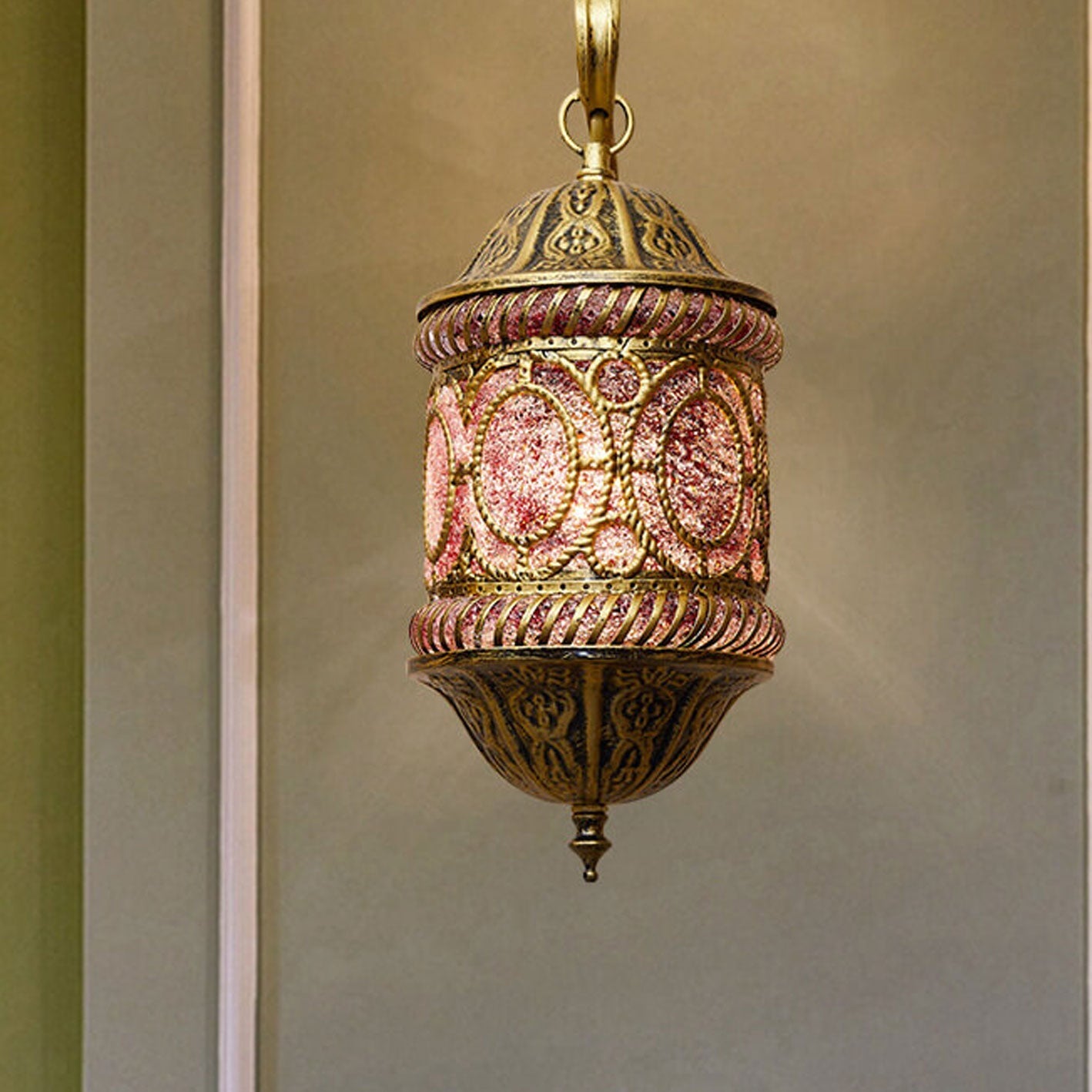 Southeast Asian Style Hollow Iron Pink 1-Light Wall Sconce Lamp Lumendat