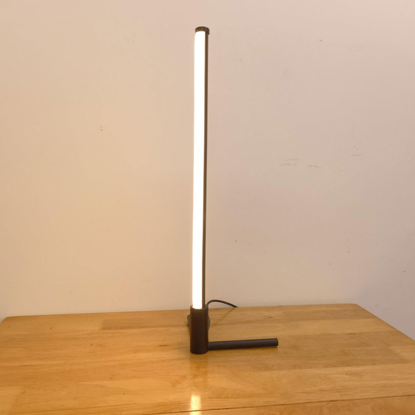 Minimalist Creative Bar LED Night Light Table Lamp Lumendat