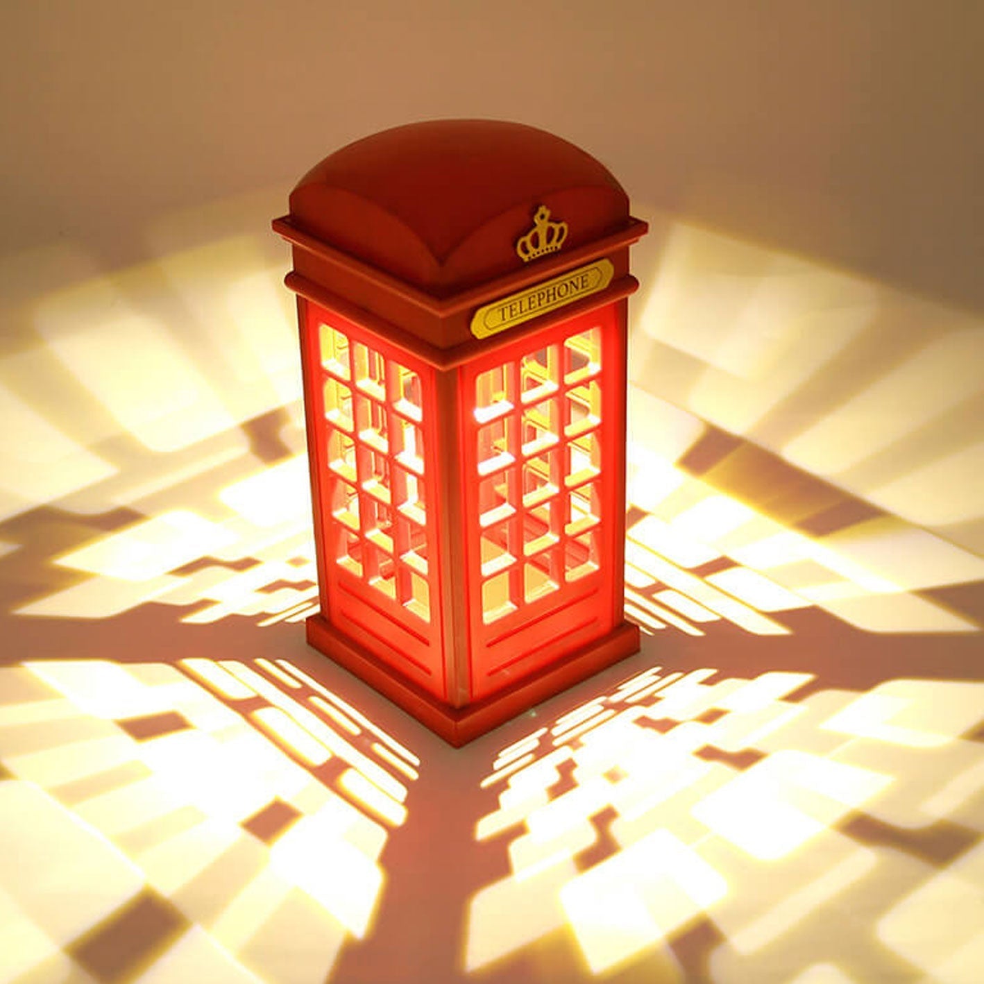 Retro Touch Creative British Phone Booth Design LED Night Light Table Lamp Lumendat