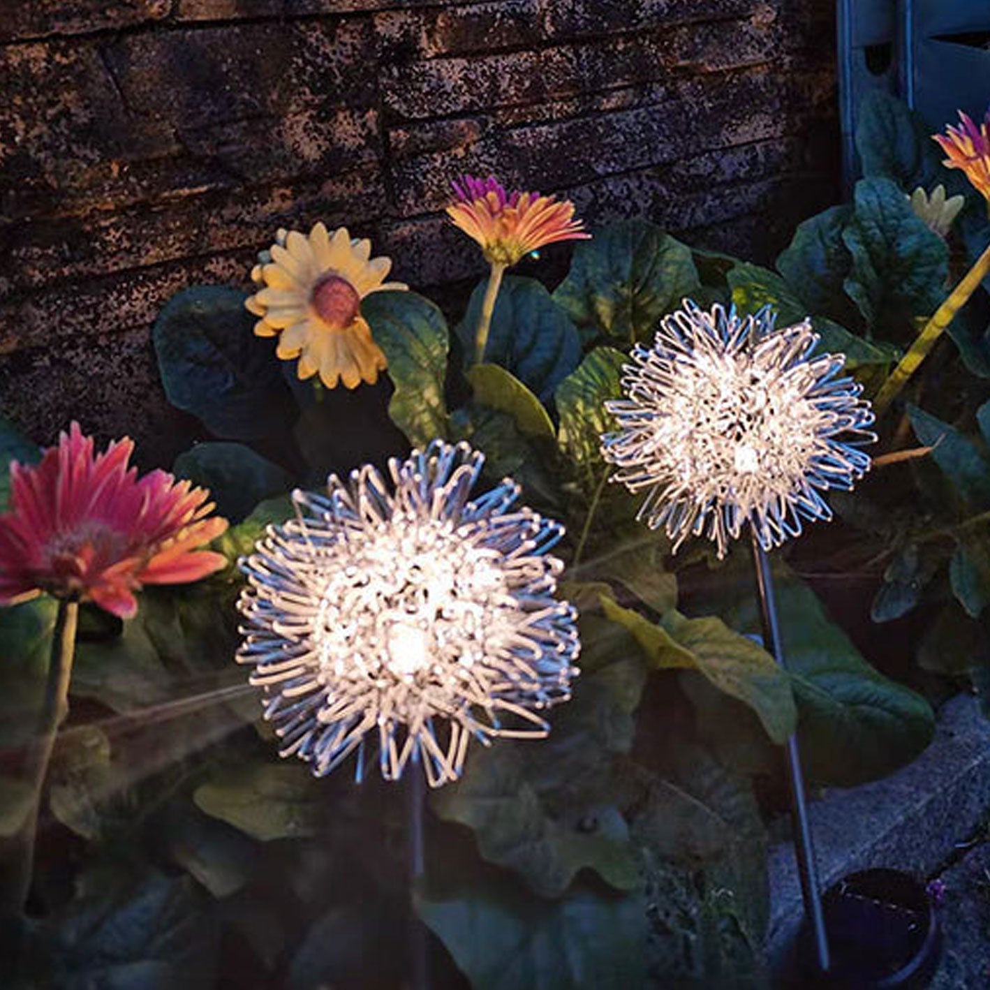 Solar Dandelion Aluminum Wire Globe Light LED Outdoor Waterproof Luminous Garden Insert Ground Landscape Light Lumendat