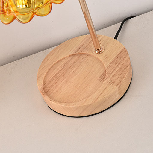 Nordic Classical Bellflower 1-Light Melting Wax Table Lamp Lumendat