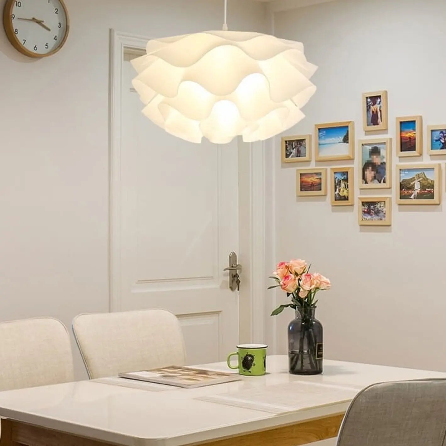 Modern Minimalist Iron Acrylic Floral Petal 1-light Pendant Light for Living Room Lumendat