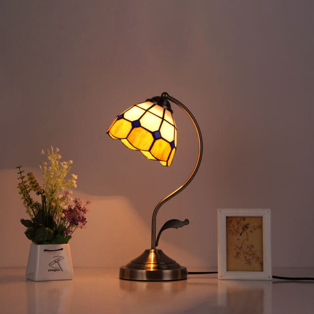 European Vintage Tiffany Round Head Glass Hardware 1-Light Table Lamp Lumendat