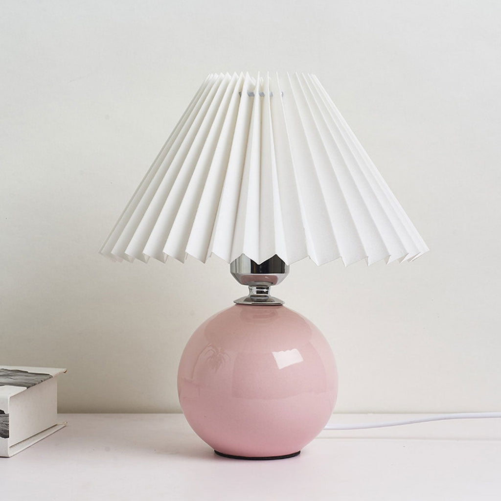 Nordic Minimalist Ceramic Pleated 1-Light Table Lamp Lumendat