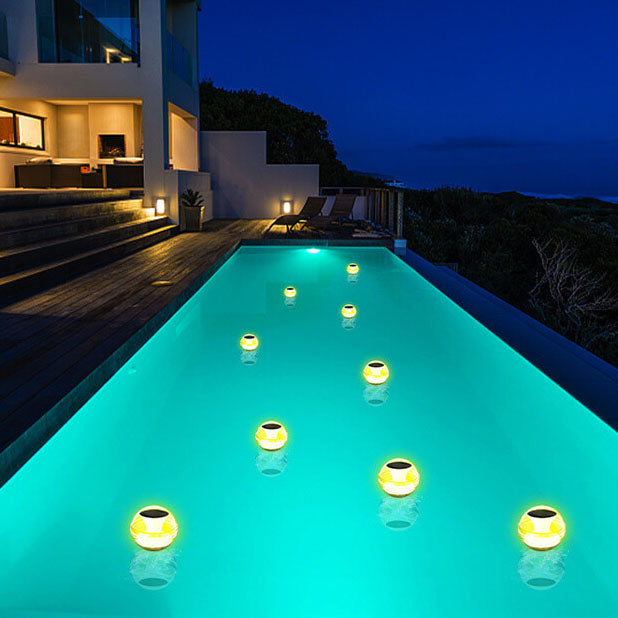 Modern Round Outdoor Waterproof Solar LED Water Drift Light Lumendat