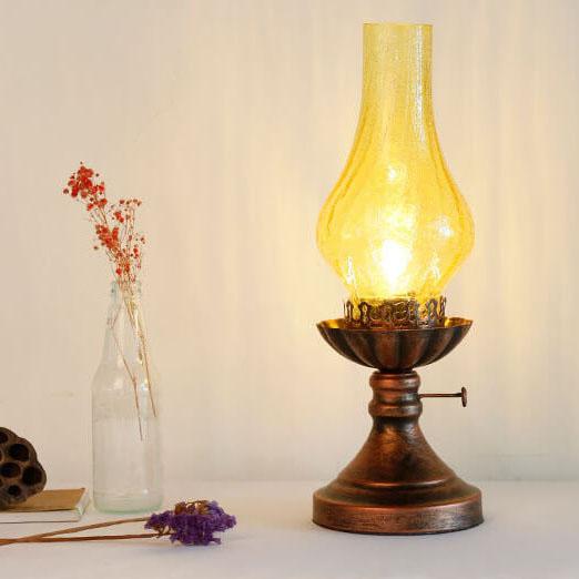 Vintage Antique Kerosene Oil Lamp 1-Light Table Lamp Lumendat
