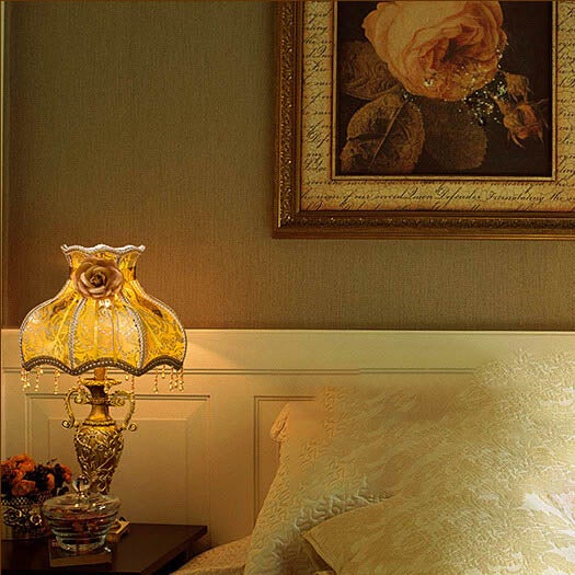 European Vintage Fabric Antique 1-Light Table Lamp Lumendat