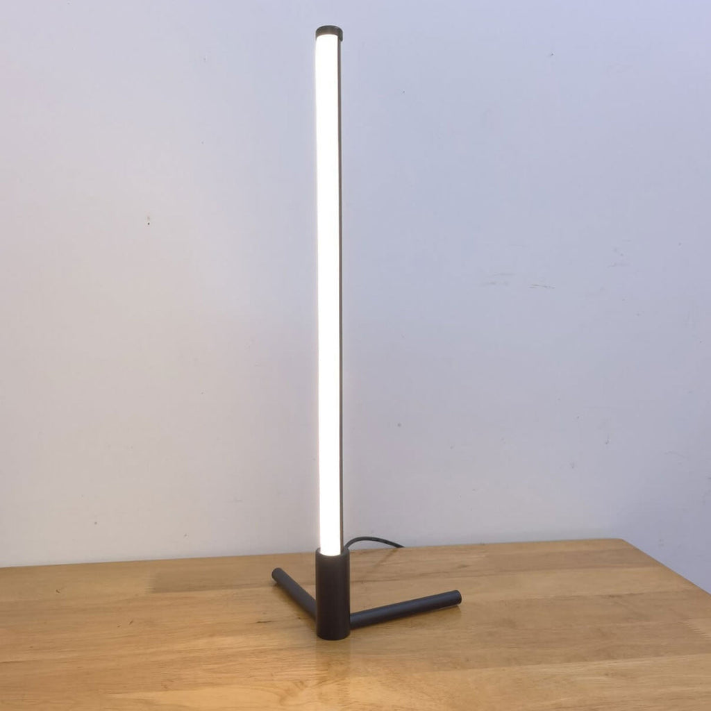 Minimalist Creative Bar LED Night Light Table Lamp Lumendat
