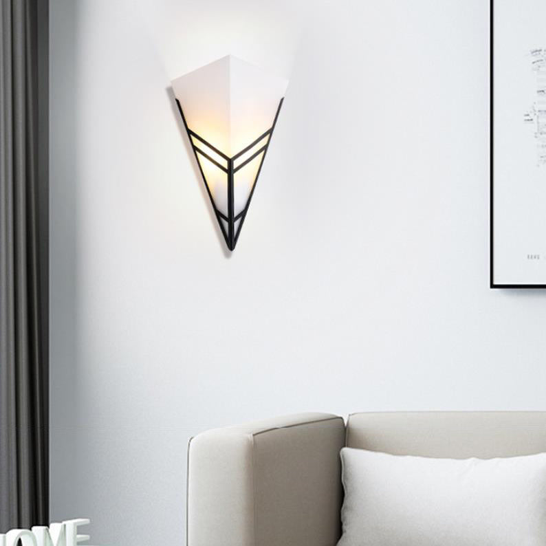 Nordic Creative Iron Triangles Geometry 1-Light Wall Sconce Lamp Lumendat