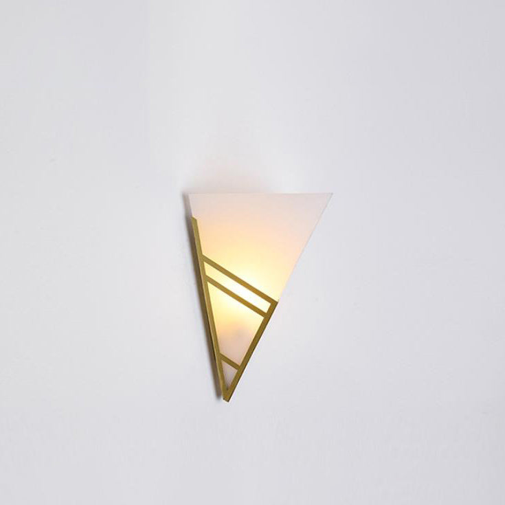 Nordic Creative Iron Triangles Geometry 1-Light Wall Sconce Lamp Lumendat