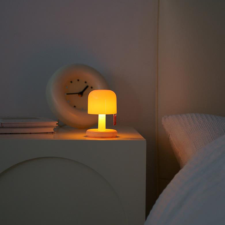 Modern Minimalist Decorative Mushroom Plastic USB LED Table Lamp Lumendat