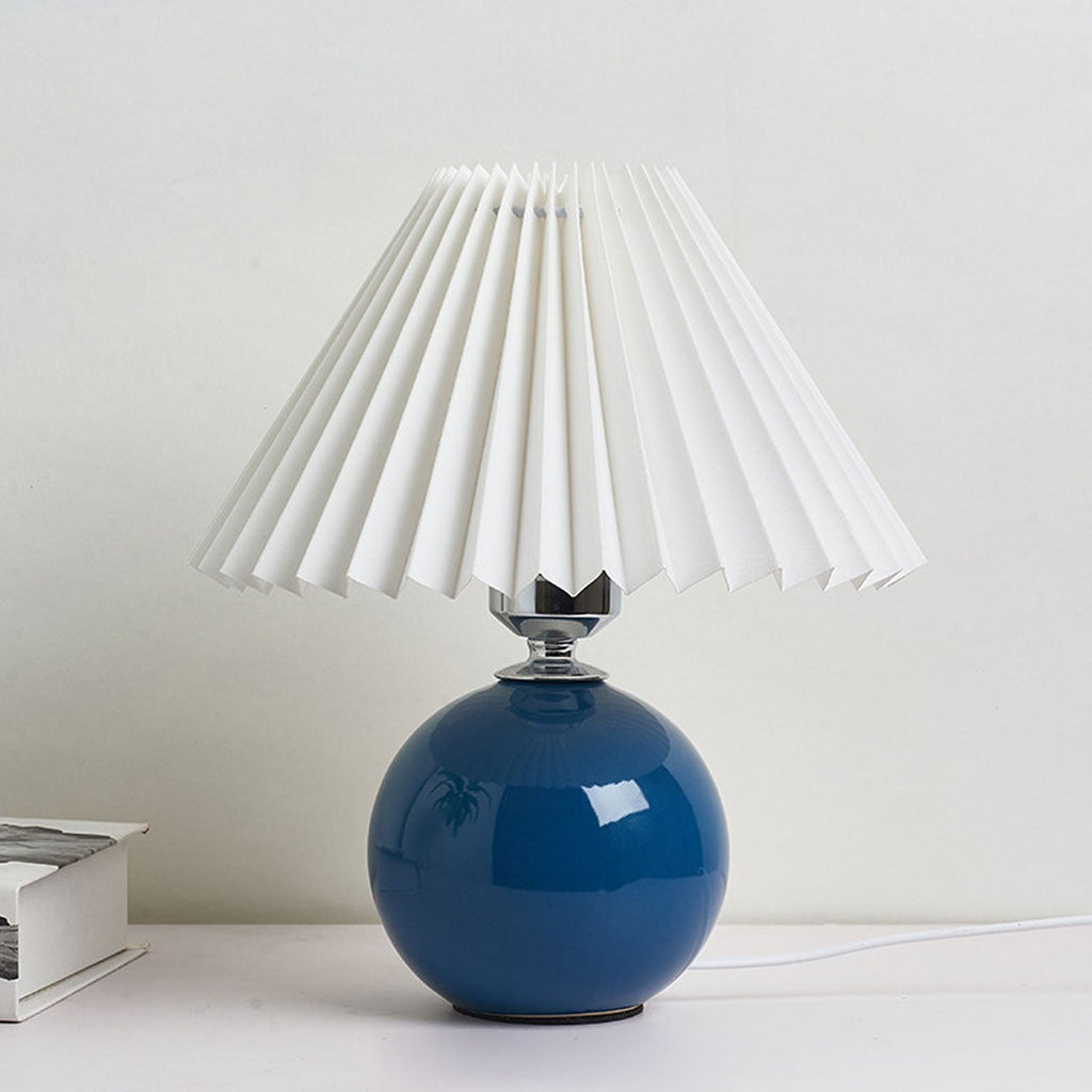 Nordic Minimalist Ceramic Pleated 1-Light Table Lamp Lumendat