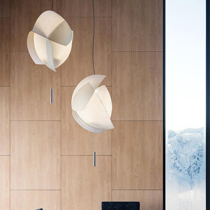Contemporary Scandinavian Irregular Sail Fabric 3-light Pendant Light for Living Room