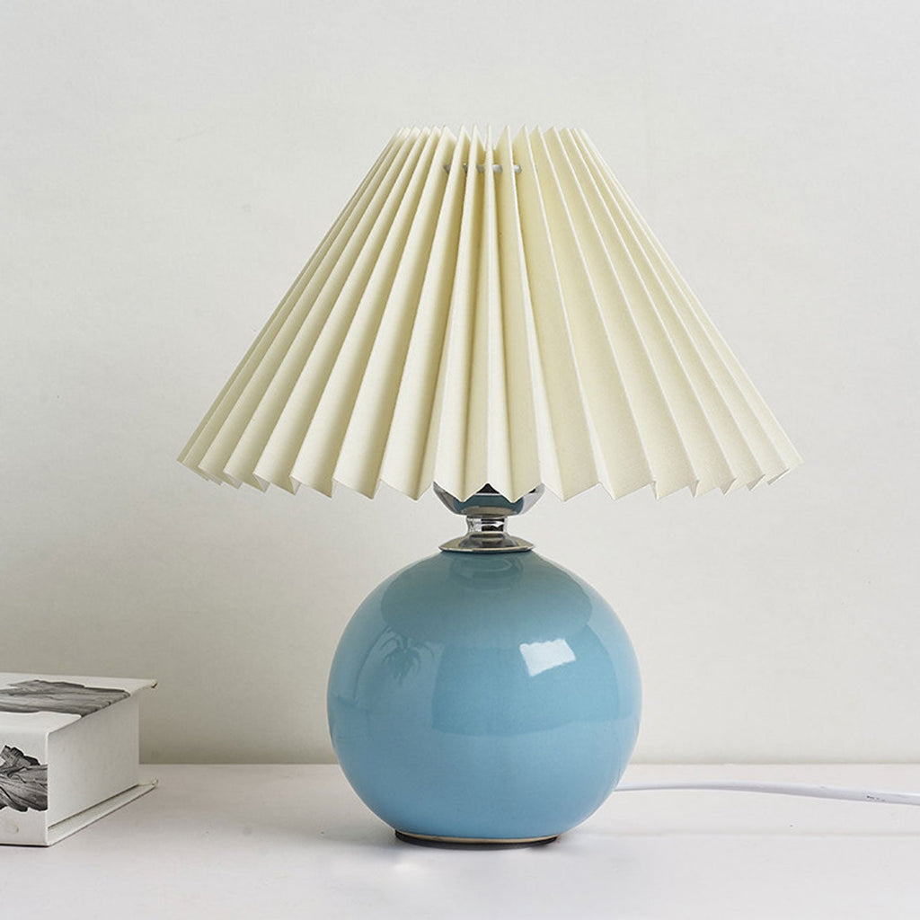 Nordic Minimalist Ceramic Pleated 1-Light Table Lamp Lumendat