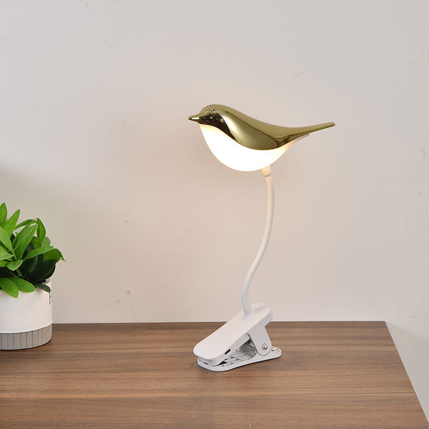 Nordic Creative Bird Clip USB Charging LED Night Light Table Lamp Lumendat