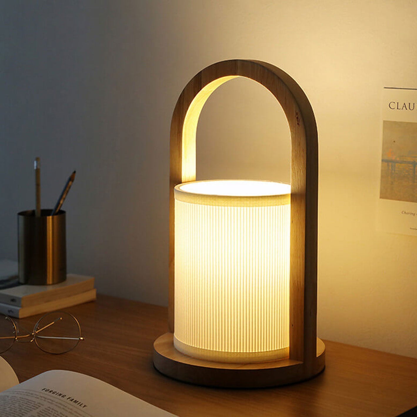 Nordic Fabric Column Solid Wood Portable Design 1-Light Table Lamp Lumendat