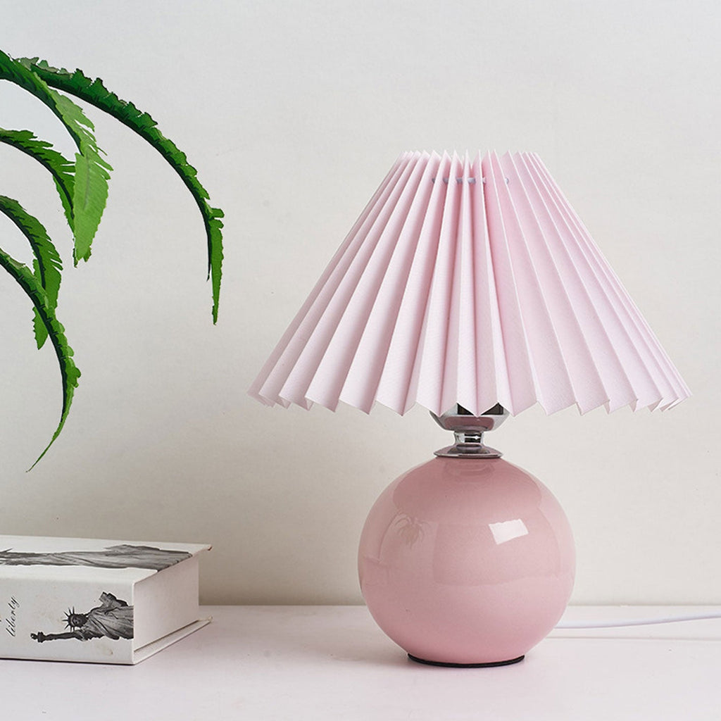 Nordic Minimalist Ceramic Pleated 1-Light Table Lamp Lumendat