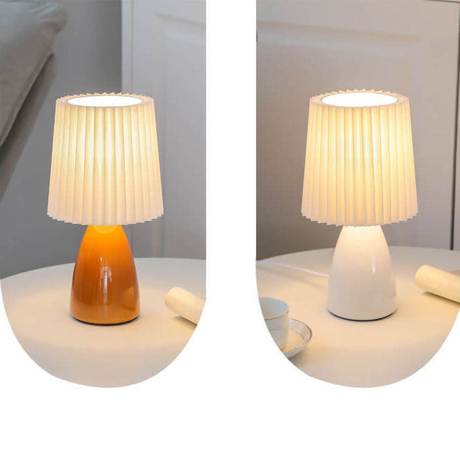 Nordic Vintage Pleated Shade Glass Base 1-Light Table Lamp Lumendat