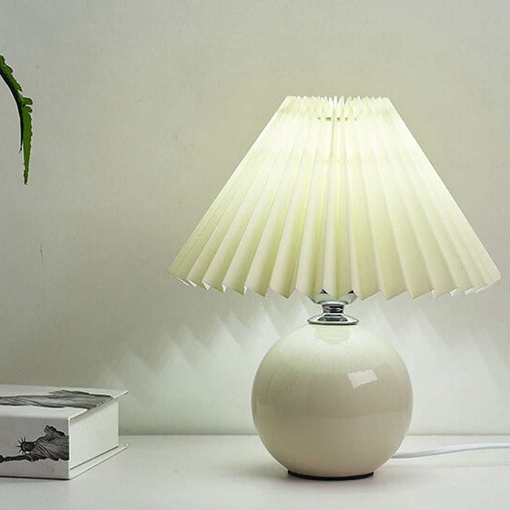 Nordic Minimalist Ceramic Pleated 1-Light Table Lamp Lumendat