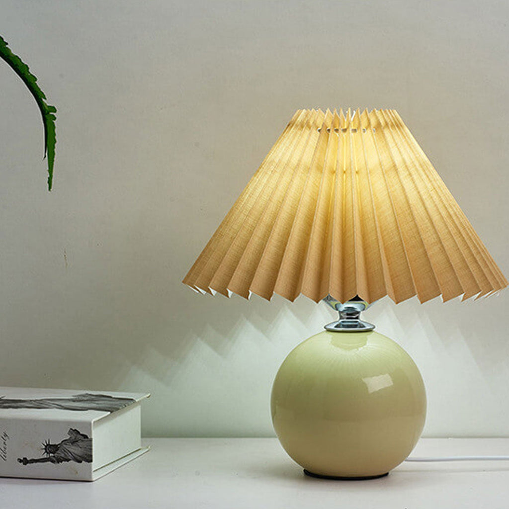 Nordic Minimalist Ceramic Pleated 1-Light Table Lamp Lumendat