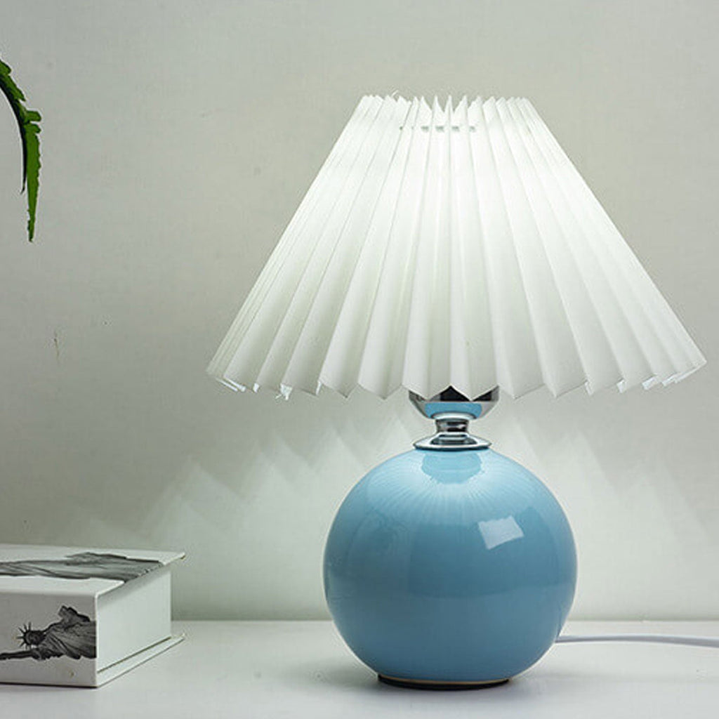 Nordic Minimalist Ceramic Pleated 1-Light Table Lamp Lumendat
