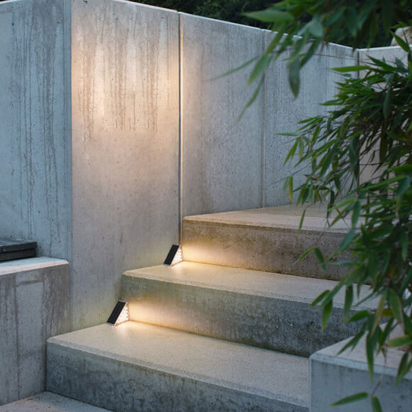 Solar Waterproof Stereo Triangle LED Outdoor Stair Lamp Lumendat