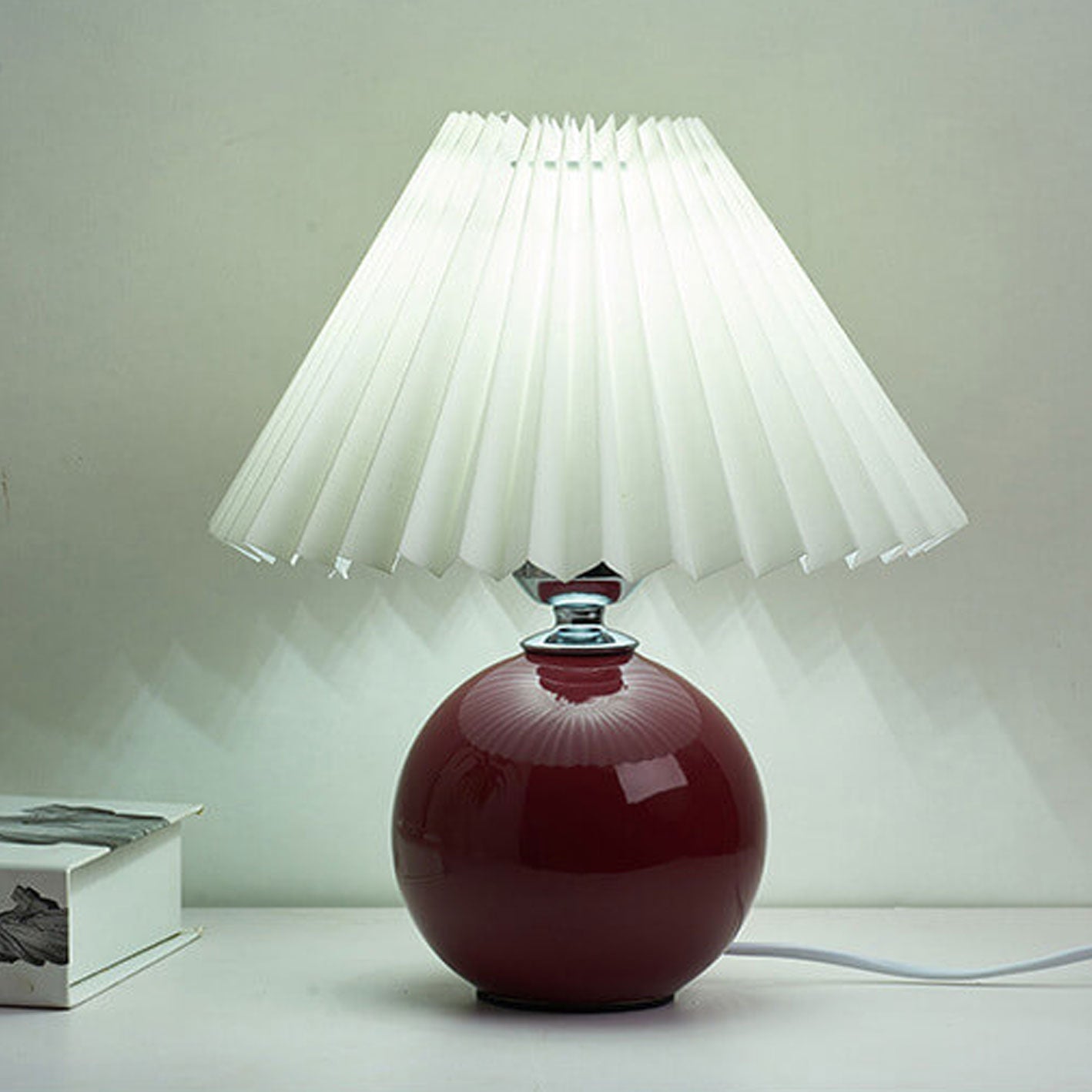 Nordic Minimalist Ceramic Pleated 1-Light Table Lamp Lumendat