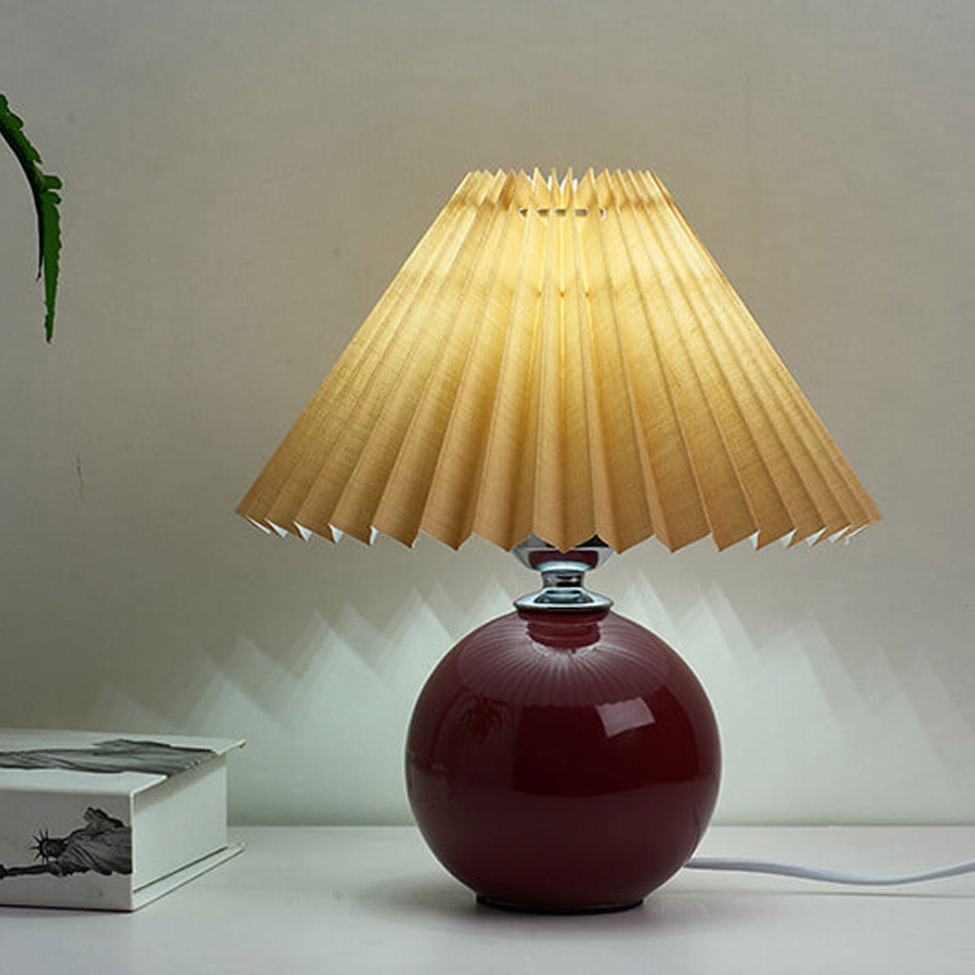 Nordic Minimalist Ceramic Pleated 1-Light Table Lamp Lumendat