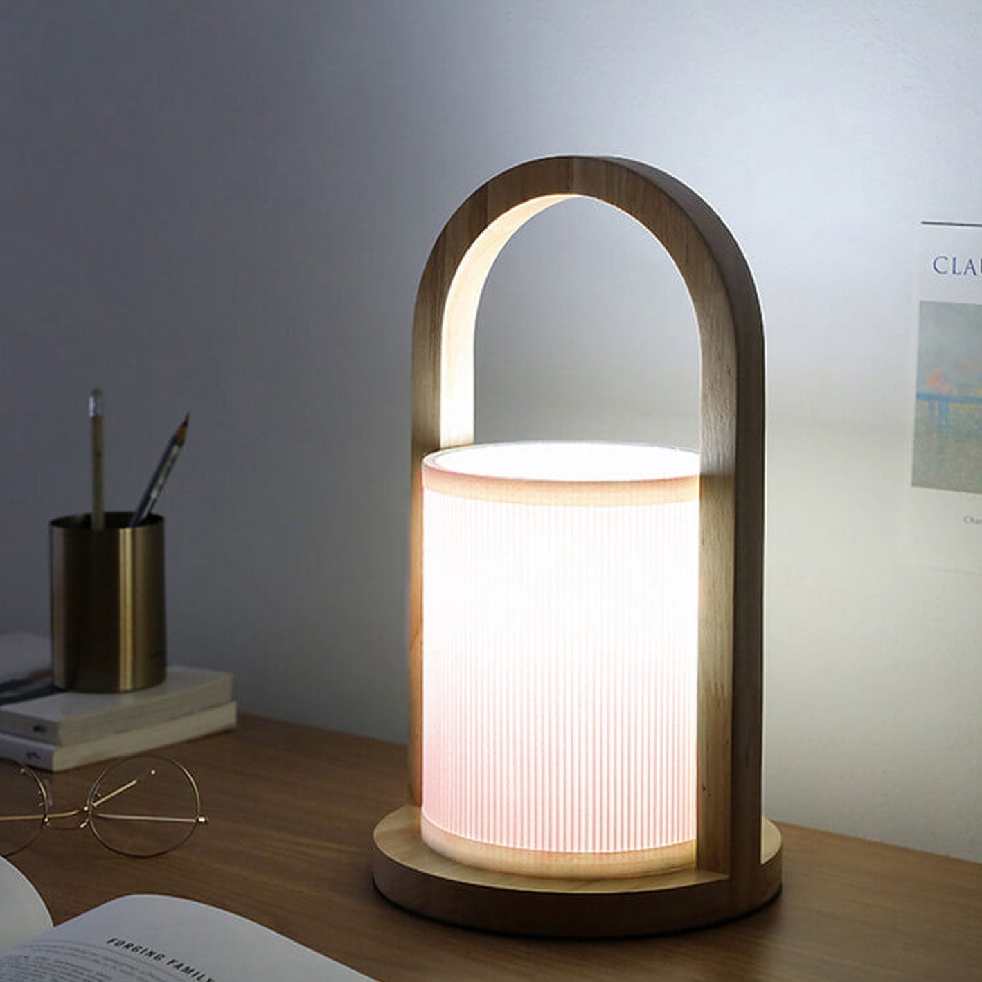 Nordic Fabric Column Solid Wood Portable Design 1-Light Table Lamp Lumendat
