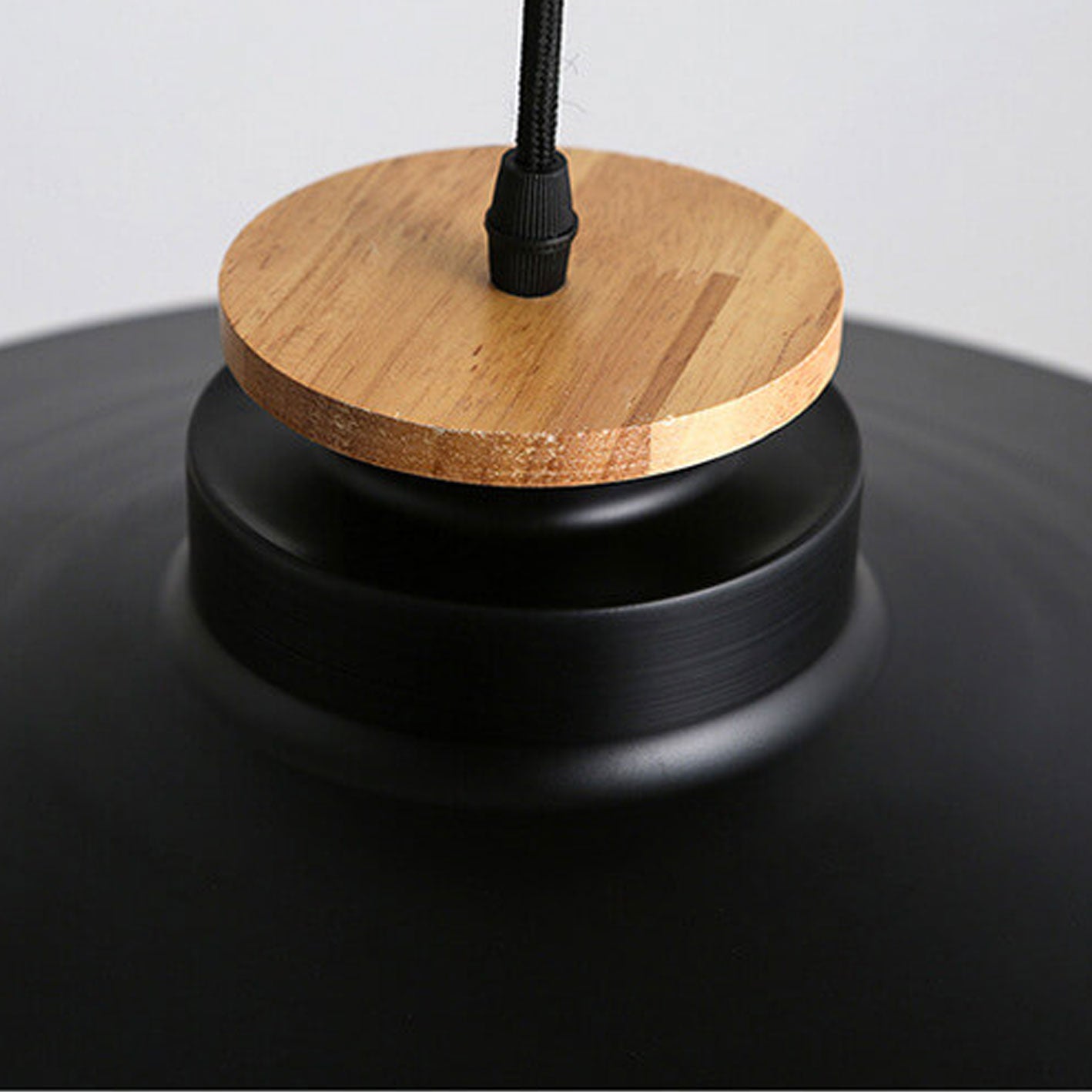 Nordic Industrial Iron Pot Lid Design 1-Light Pendant Light